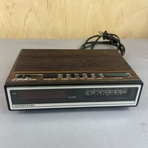 Vintage Spartus AM/FM Alarm Clock Radio Model 0107-61 Tested Working